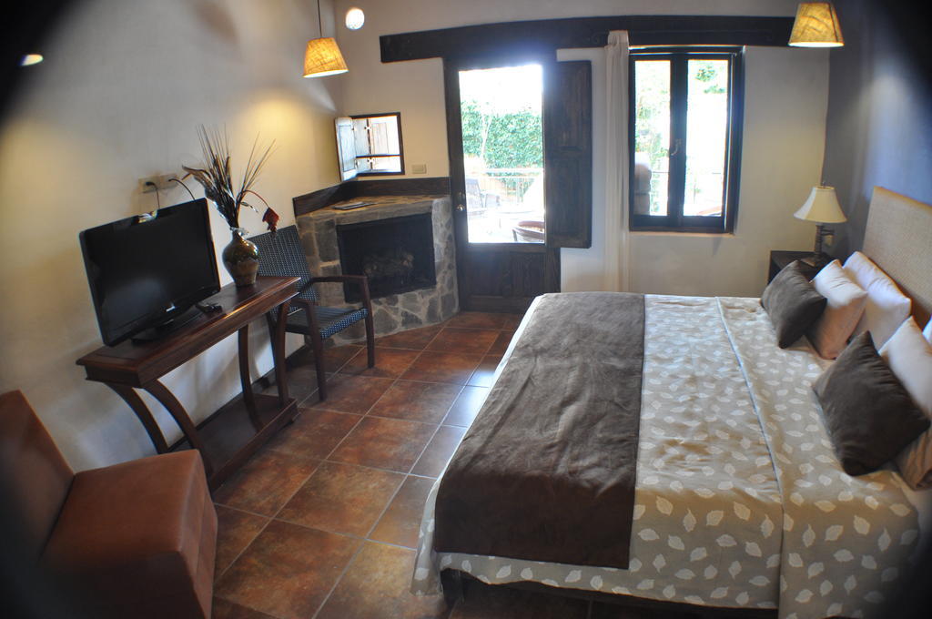Hotel Villa Cassis Tapalpa Szoba fotó